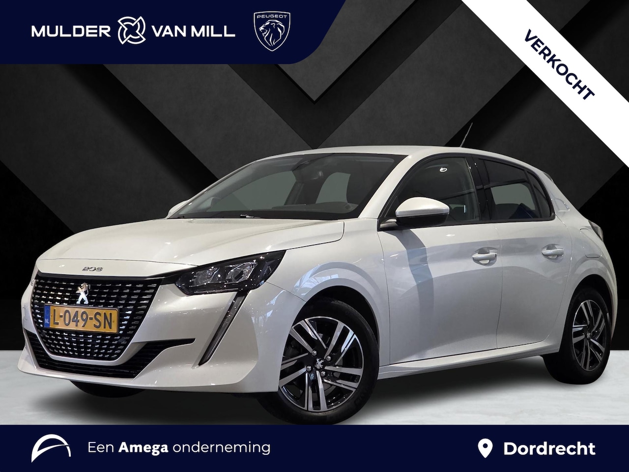 Peugeot 208 - Allure Pack 1.2 Turbo 100pk | 3D i-COCKPIT® | 180° CAMERA + SENSOREN | KEYLESS | NAVI | IS - AutoWereld.nl