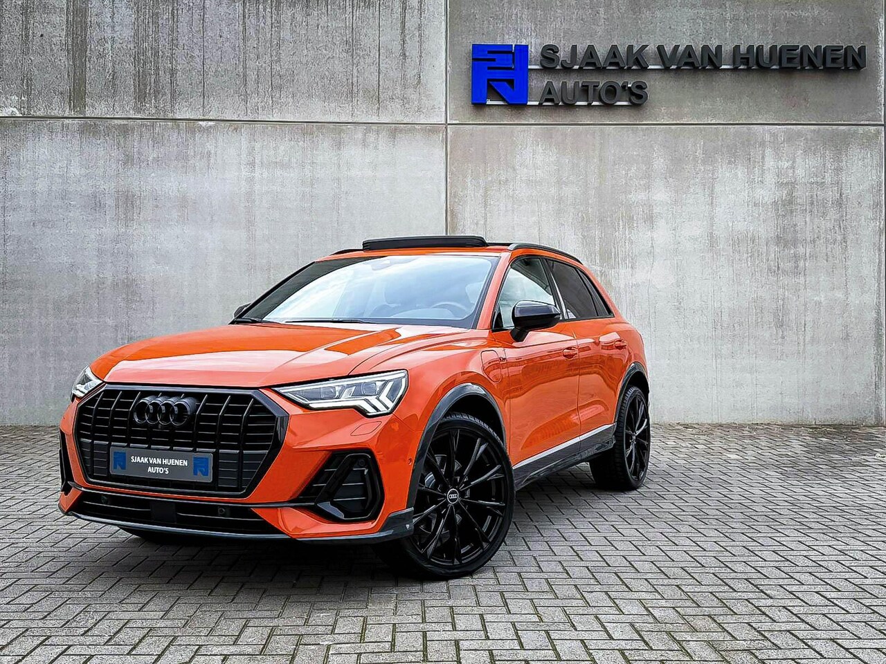 Audi Q3 - 45TFSI e 245pk S-Tronic Competition Edition One S-Line 1e Eig! Audi Exclusive|Pano|B&O|Mag - AutoWereld.nl