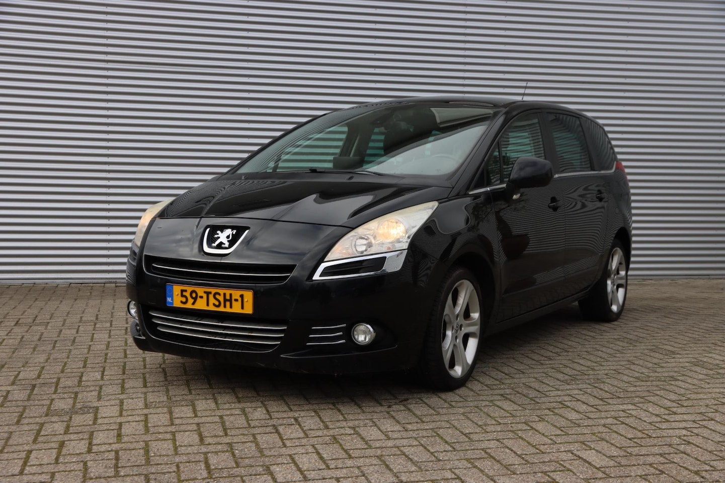 Peugeot 5008 - 1.6 VTi Active 7p. PANORAMA | NAVIGATIE | CRUISE | GEEN THP! - AutoWereld.nl