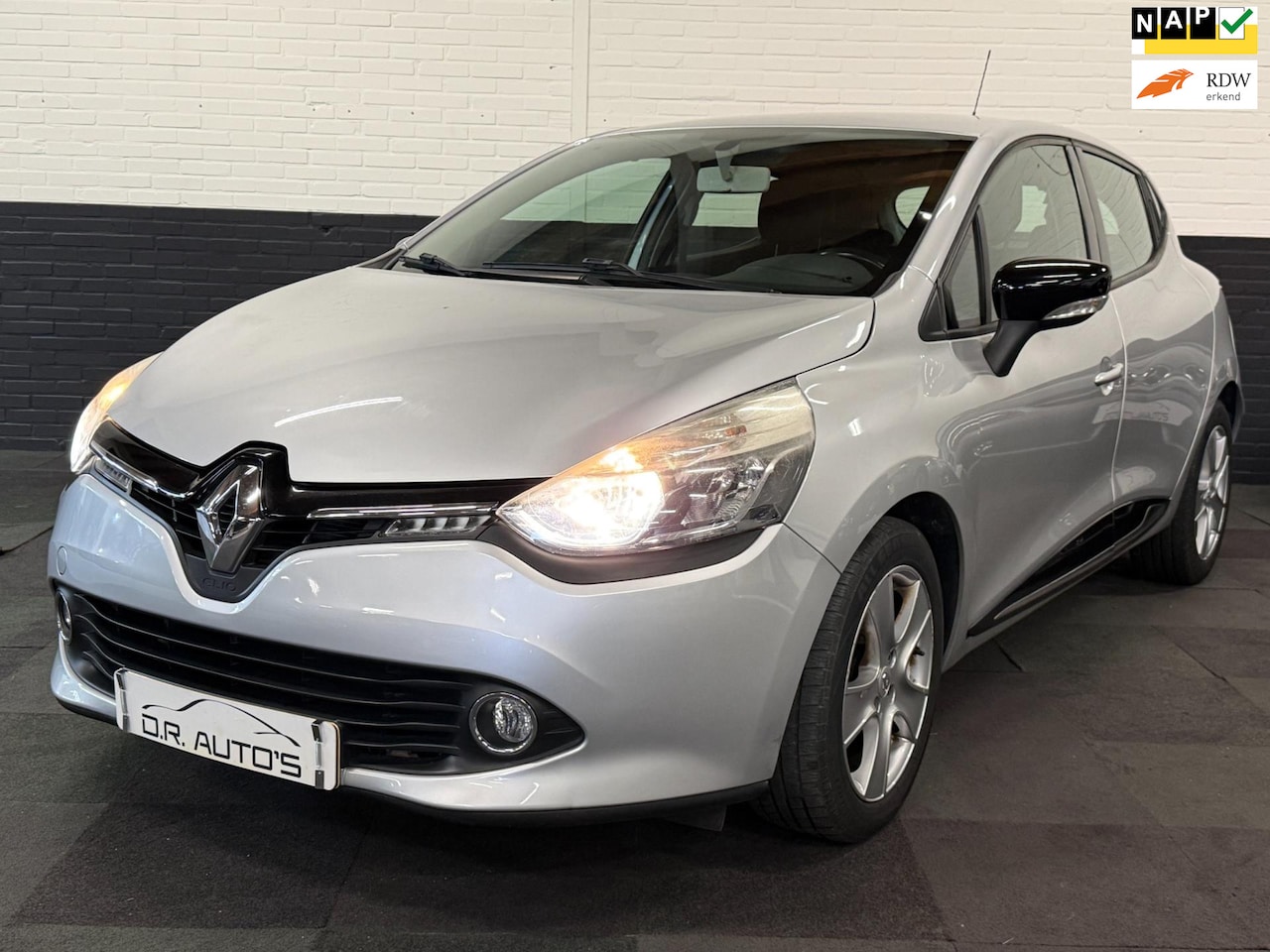 Renault Clio - 0.9 TCe Expression 0.9 TCe Expression - AutoWereld.nl