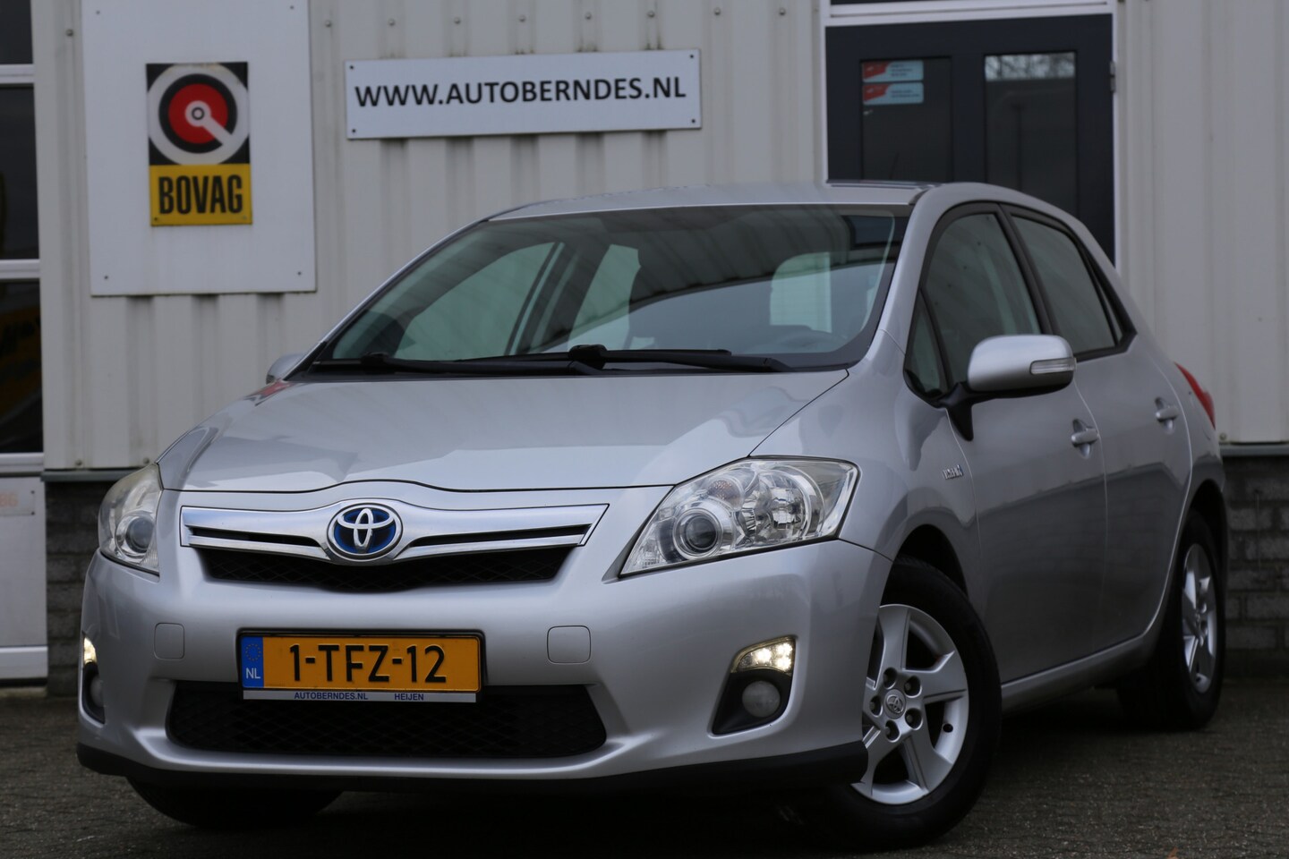 Toyota Auris - 1.8 Full Hybrid Aspiration*Perfect Onderh.*Cruise-Control/Climate-Control airco* - AutoWereld.nl