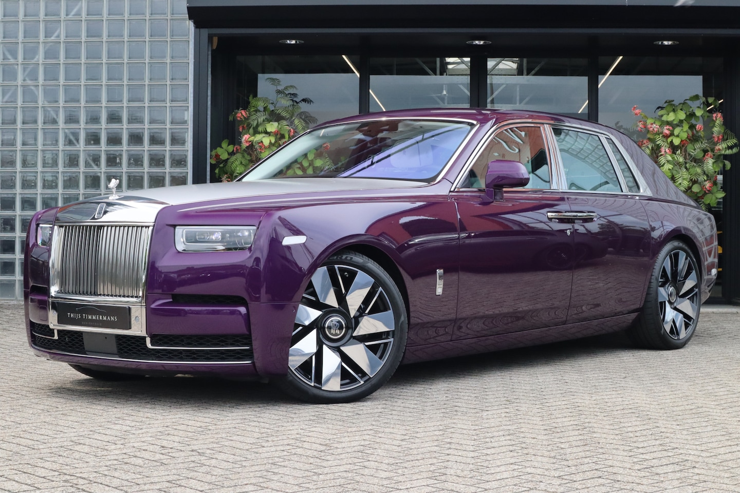 Rolls-Royce Phantom - Series II "The Extrovert" | Starlight, Bespoke Audio, Massage, Entertainment - AutoWereld.nl