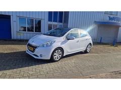 Peugeot 208 - 1.4 VTi Allure 5 Deurs Inruil Mogelijk