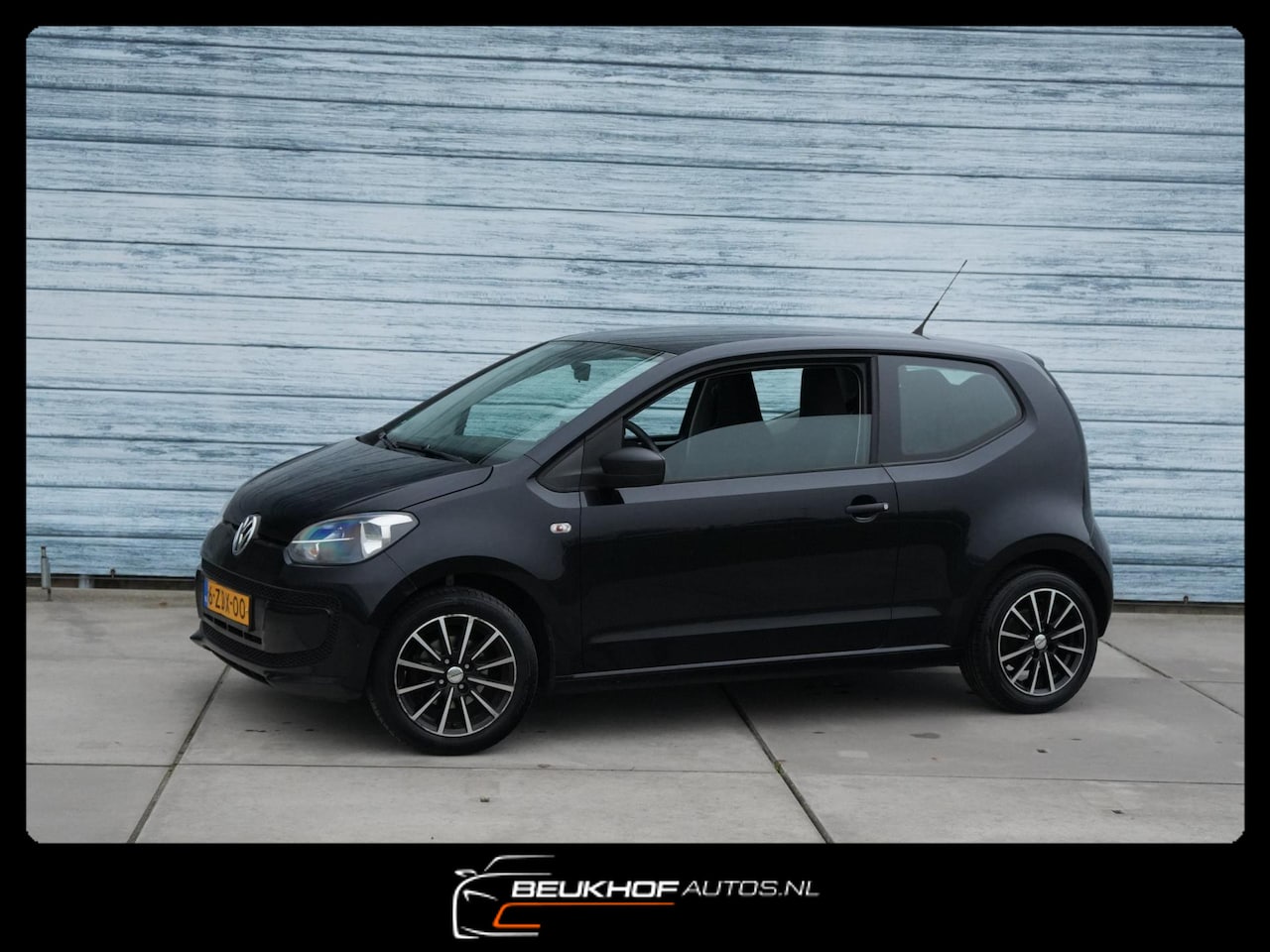 Volkswagen Up! - 1.0 take up! Navigatie Airco Sportvelgen - AutoWereld.nl