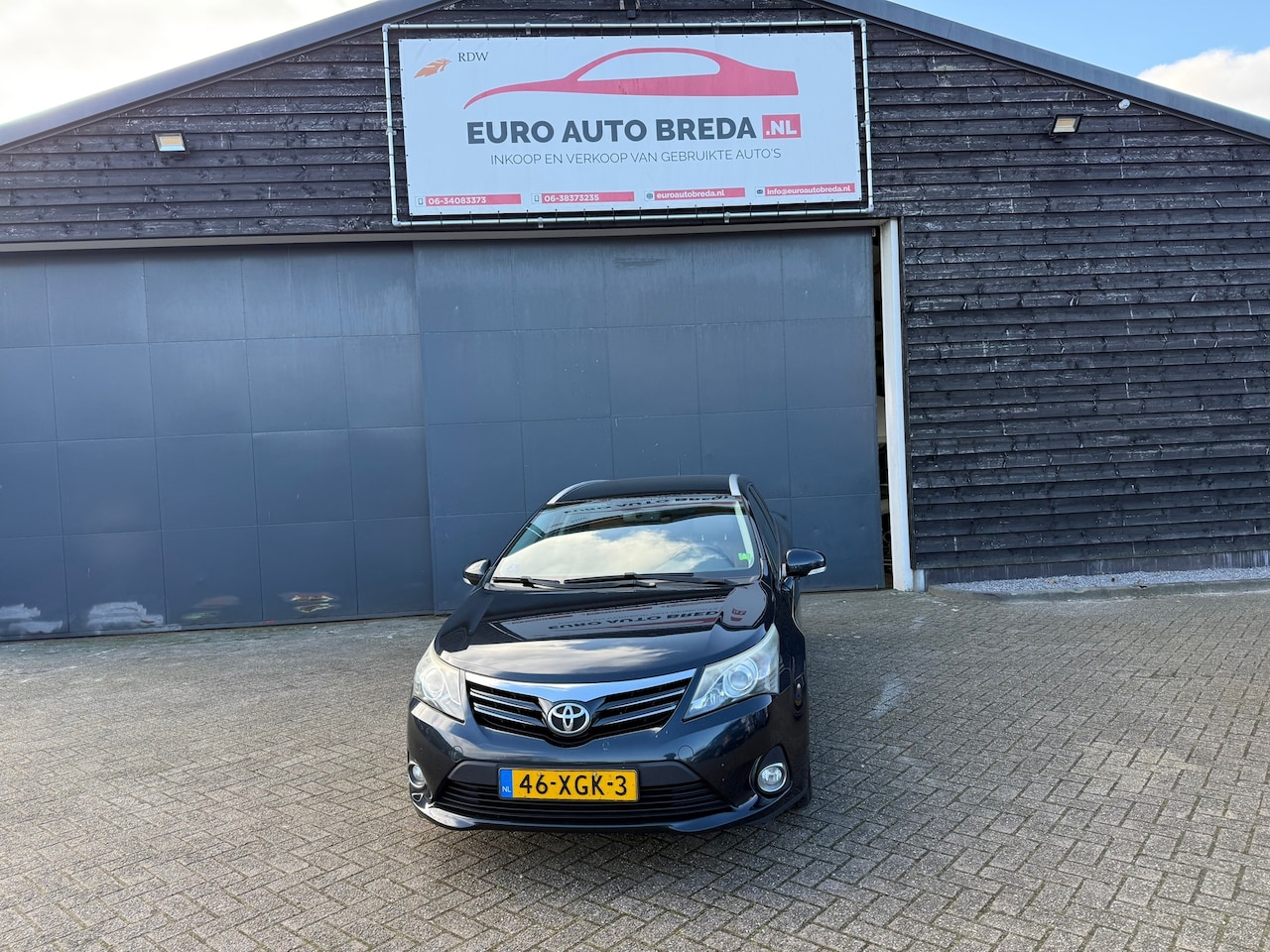 Toyota Avensis Wagon - 1.8 VVTi Business 1.8 VVTi Business - AutoWereld.nl