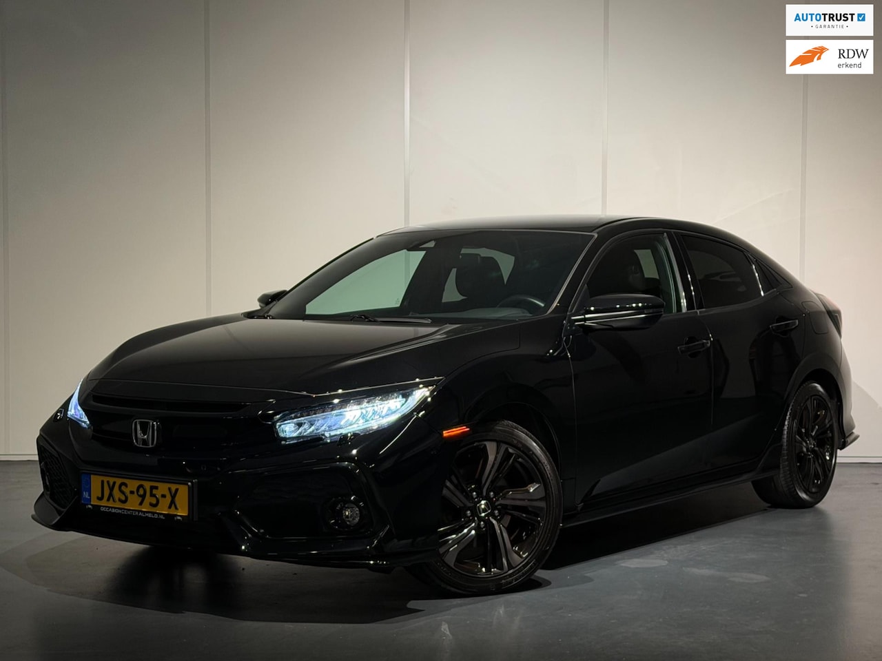 Honda Civic - 1.5 i-VTEC Sport Plus /Clima/ACC/LED/PDC+Camera/NAVI/LaneAss/CarPlay/LMV - AutoWereld.nl