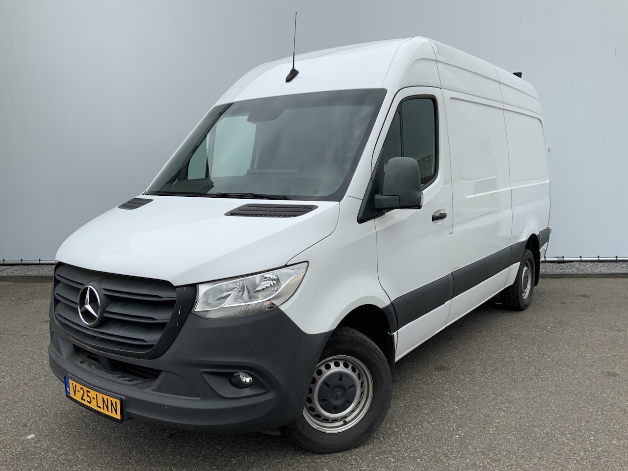 Mercedes-Benz Sprinter - 316 2.2 CDI L2H2 Airco Cruise Camera Navi Trekhaak 2800 kg Euro 6 - AutoWereld.nl