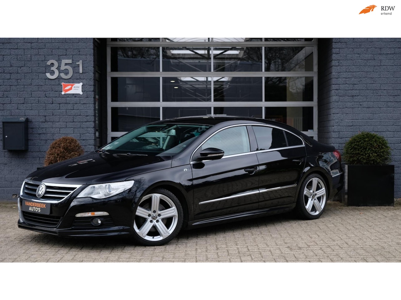 Volkswagen Passat CC - 2.0 TSI 4p. 211PK R-Line ACC|DCC|NAVI - AutoWereld.nl