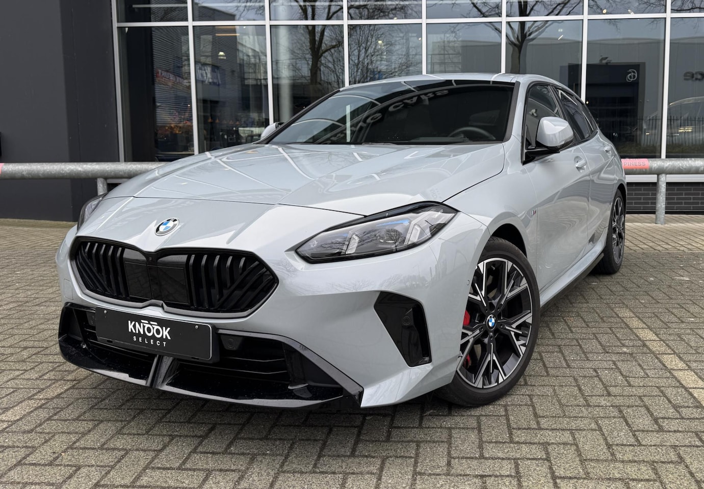 BMW 1-serie - 120 M Sport Pro / Panoramadak / Head Up / Live Cockpit professional / Comforttoegang / Ada - AutoWereld.nl