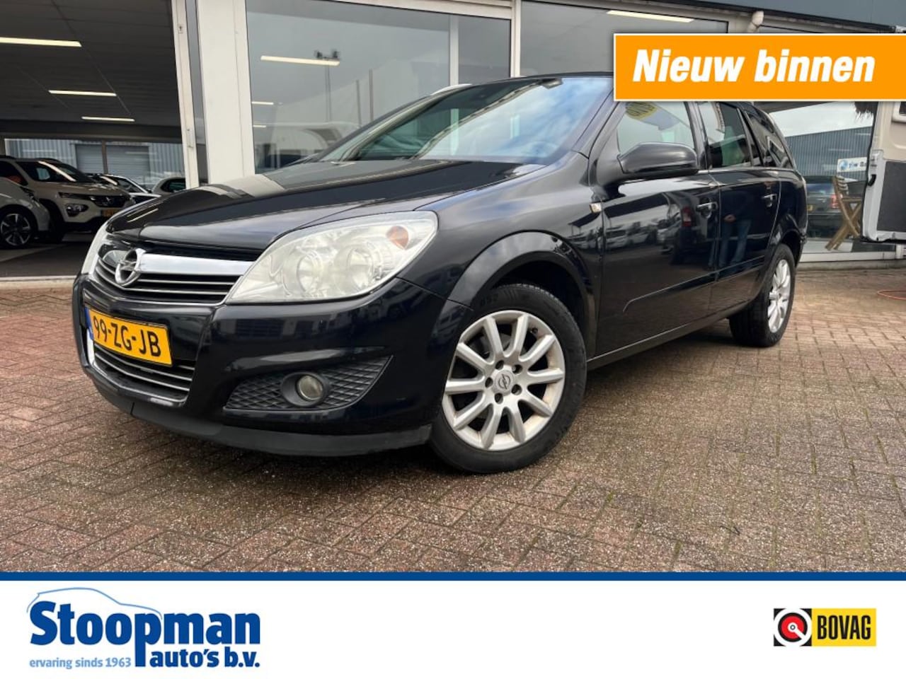 Opel Astra - 1.6 Essentia Airco Cruise El.ramen - AutoWereld.nl