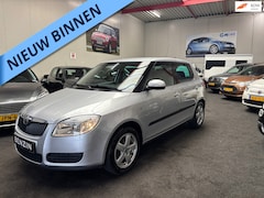 Skoda Fabia - 1.2-12V Ambiente verkeerd in nieuwstaat