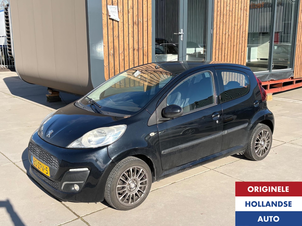 Peugeot 107 - 1.0 Envy Airco Led Sportive Carplay XXL Scherm - AutoWereld.nl