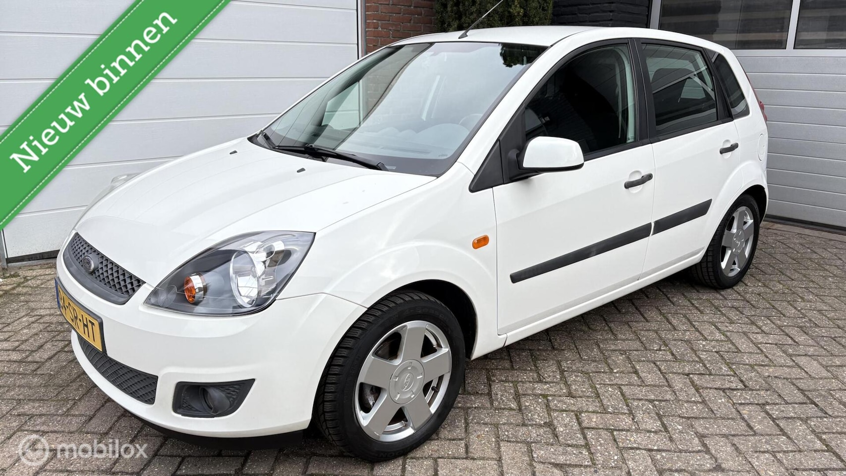 Ford Fiesta - 1.3-8V Futura Airco 143429 nap - AutoWereld.nl