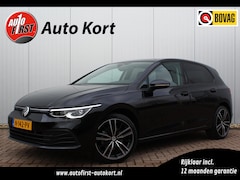 Volkswagen Golf - 1.5 TSI Life Business | Trekhaak | Stoelverwarming | Achteruitrijcamera | Lounge pakket