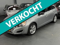 Volvo V60 - 2.4 D6 AWD Plug-In Hybrid Summum 280pk APK NAP Automaat