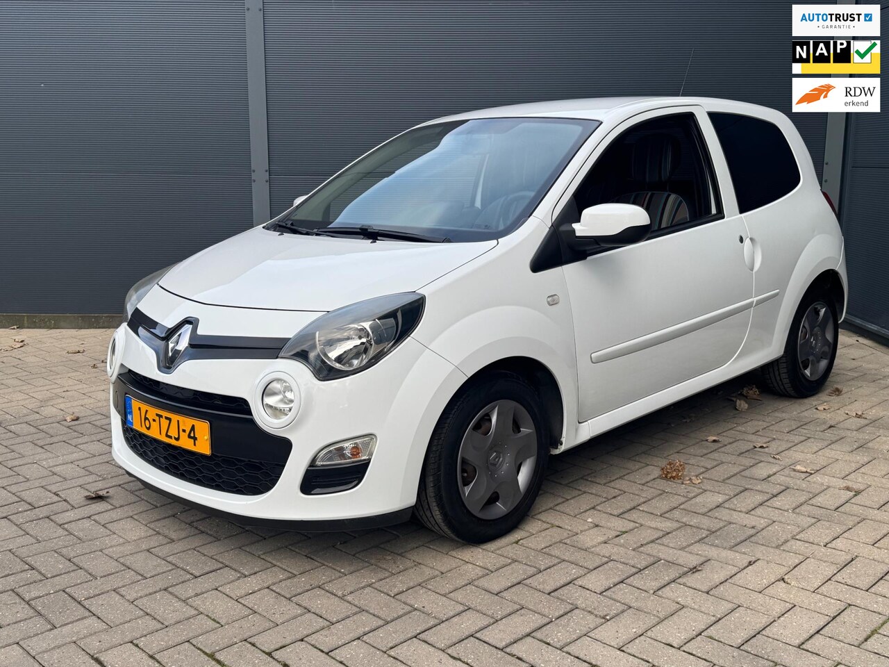 Renault Twingo - 1.2 16V Collection / Airco / Nap - AutoWereld.nl