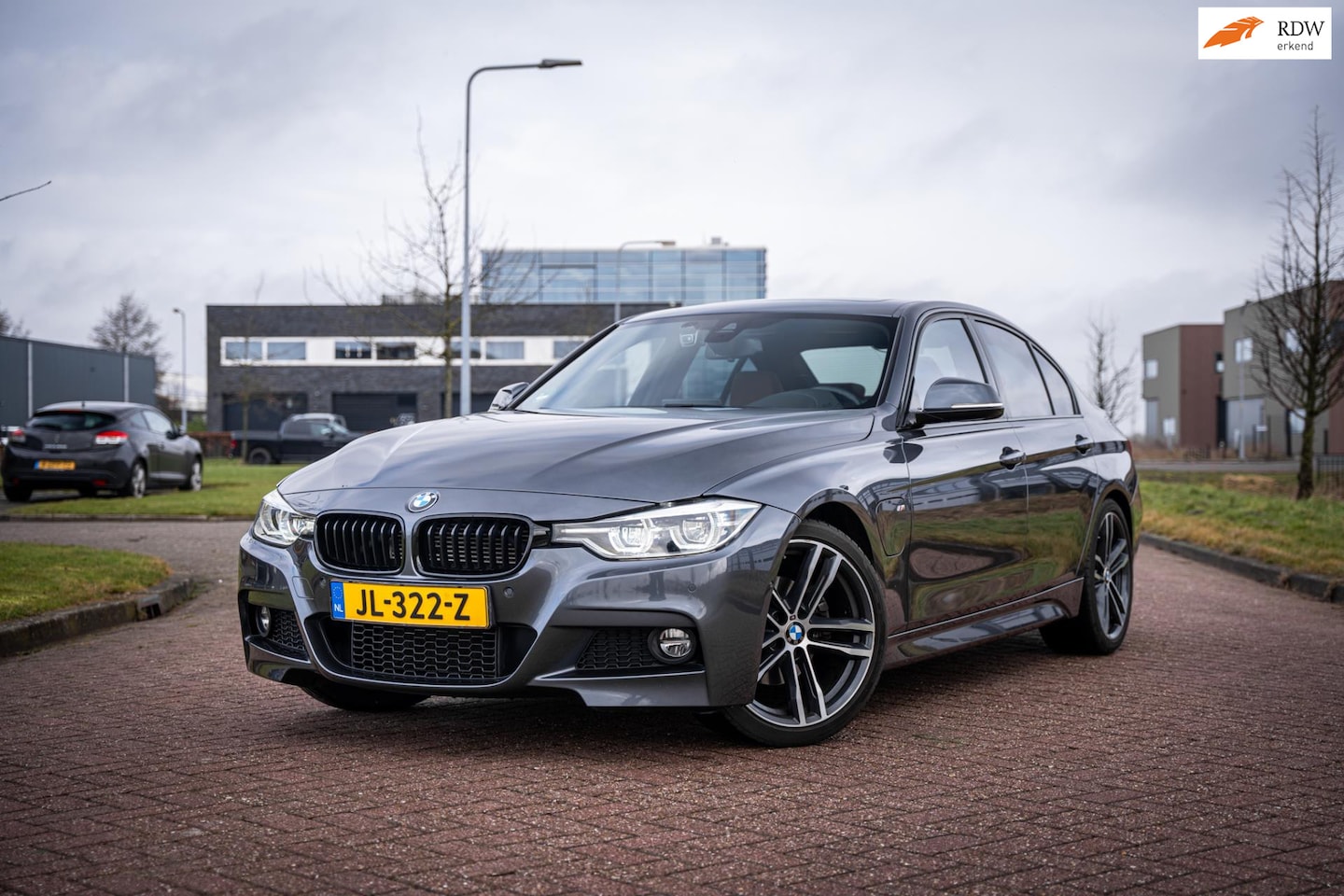 BMW 3-serie - 330e 330e - AutoWereld.nl