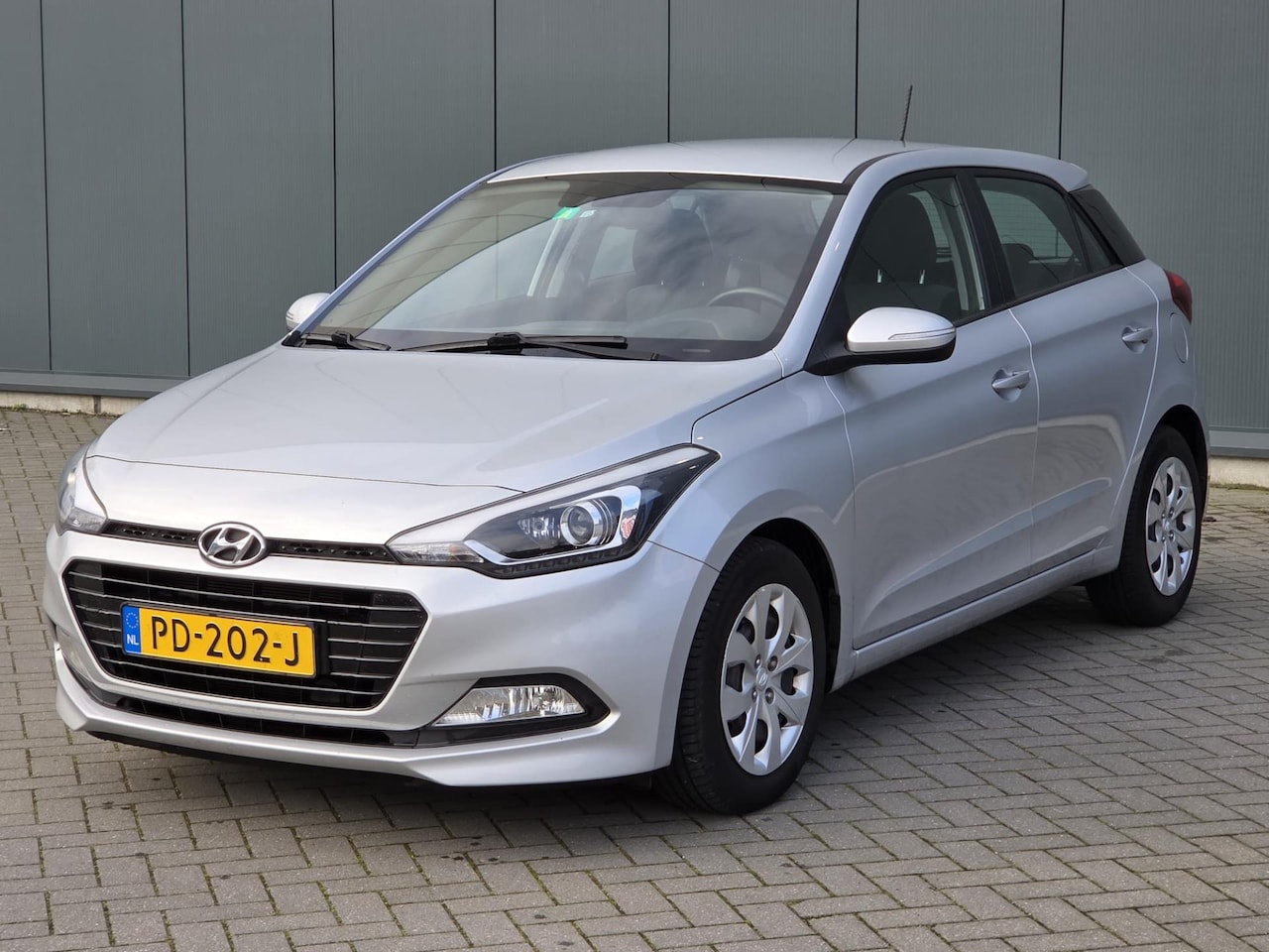 Hyundai i20 - 1.0 T-GDI Comfort 1.0 T-GDI Comfort - AutoWereld.nl