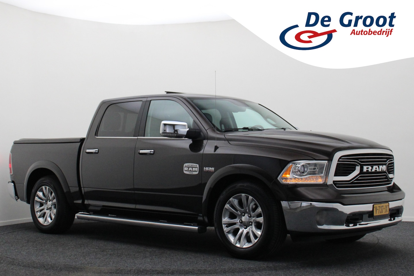Dodge Ram 1500 - 5.7 V8 Quad Cab 6'4 Marge! Long Horn, Luchtvering, Schuif-/Kanteldak, Leer, Stoelventilati - AutoWereld.nl