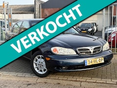 Nissan Maxima QX - 2.0 V6 Luxury | Leder | Trekhaak | Stoelverwarming | Climate control |