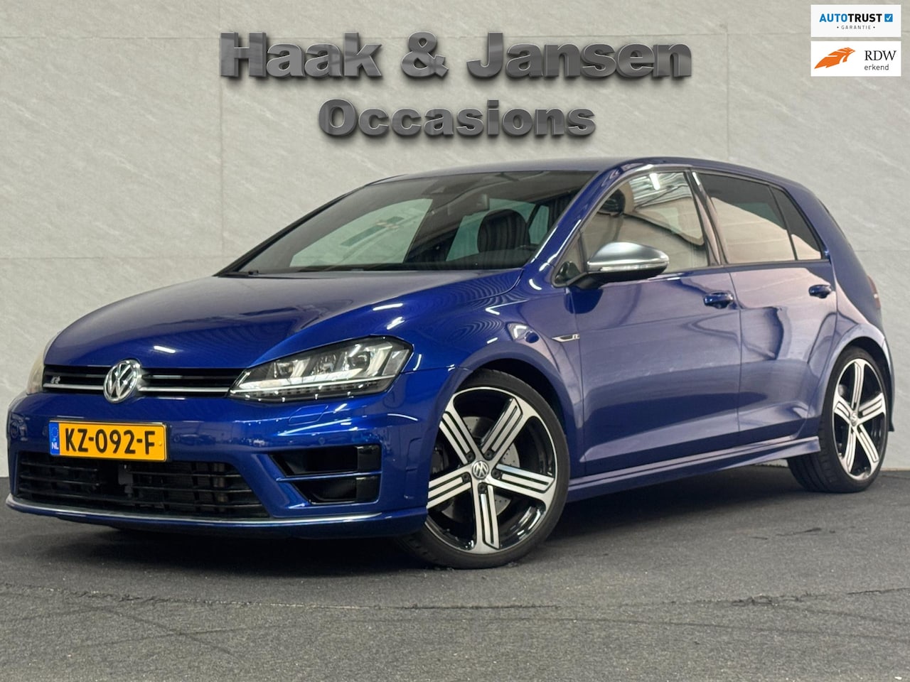 Volkswagen Golf - 2.0 TSI R 4Motion Keyless ACC DCC Stoelverwarming Camera - AutoWereld.nl