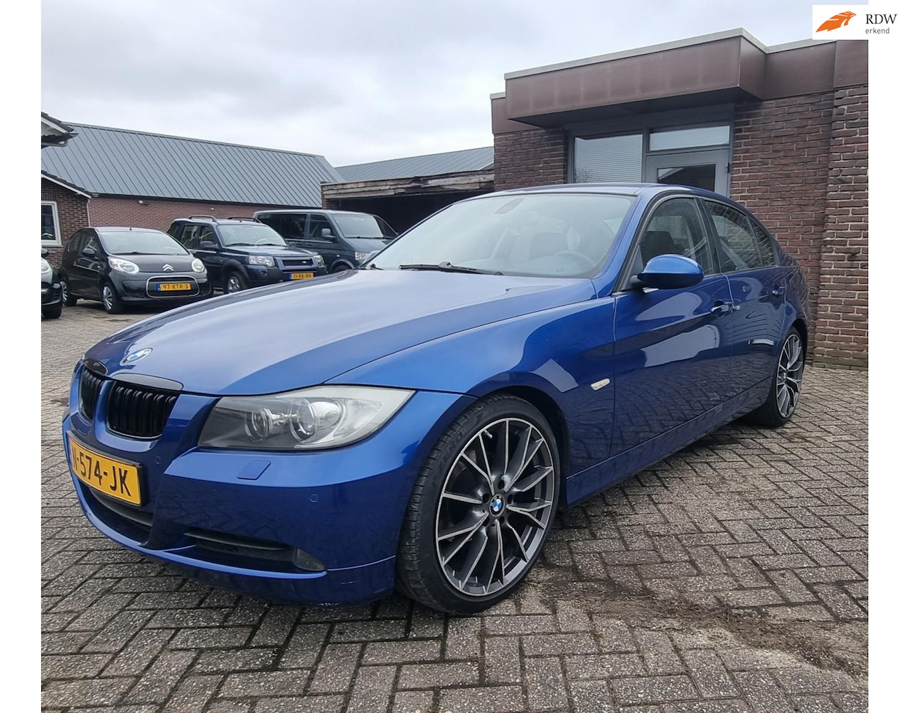 BMW 3-serie - 320 i 320i - AutoWereld.nl