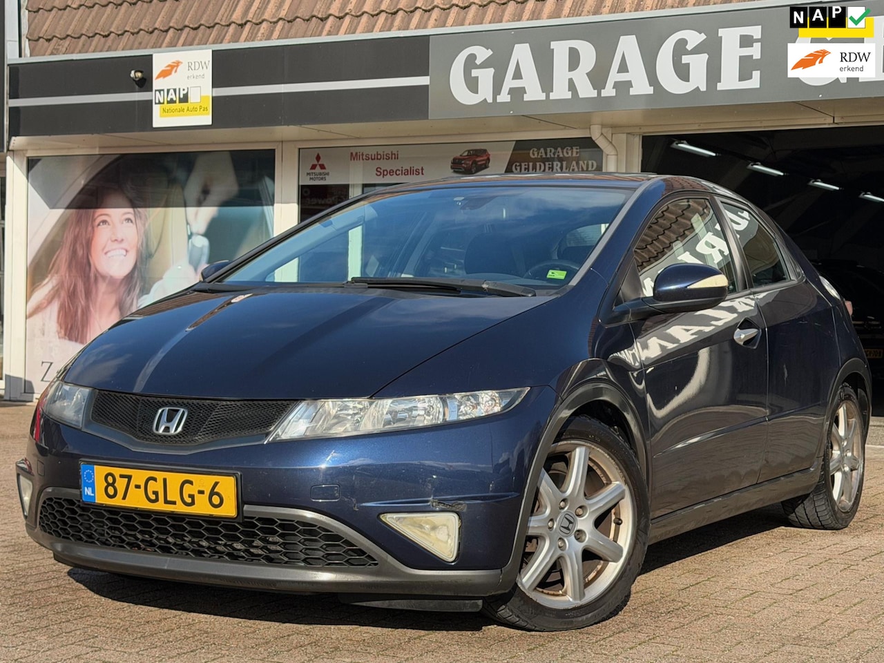 Honda Civic - 1.8 Comfort | Centr.v | Cruise | Climate | Iso | Flex - AutoWereld.nl