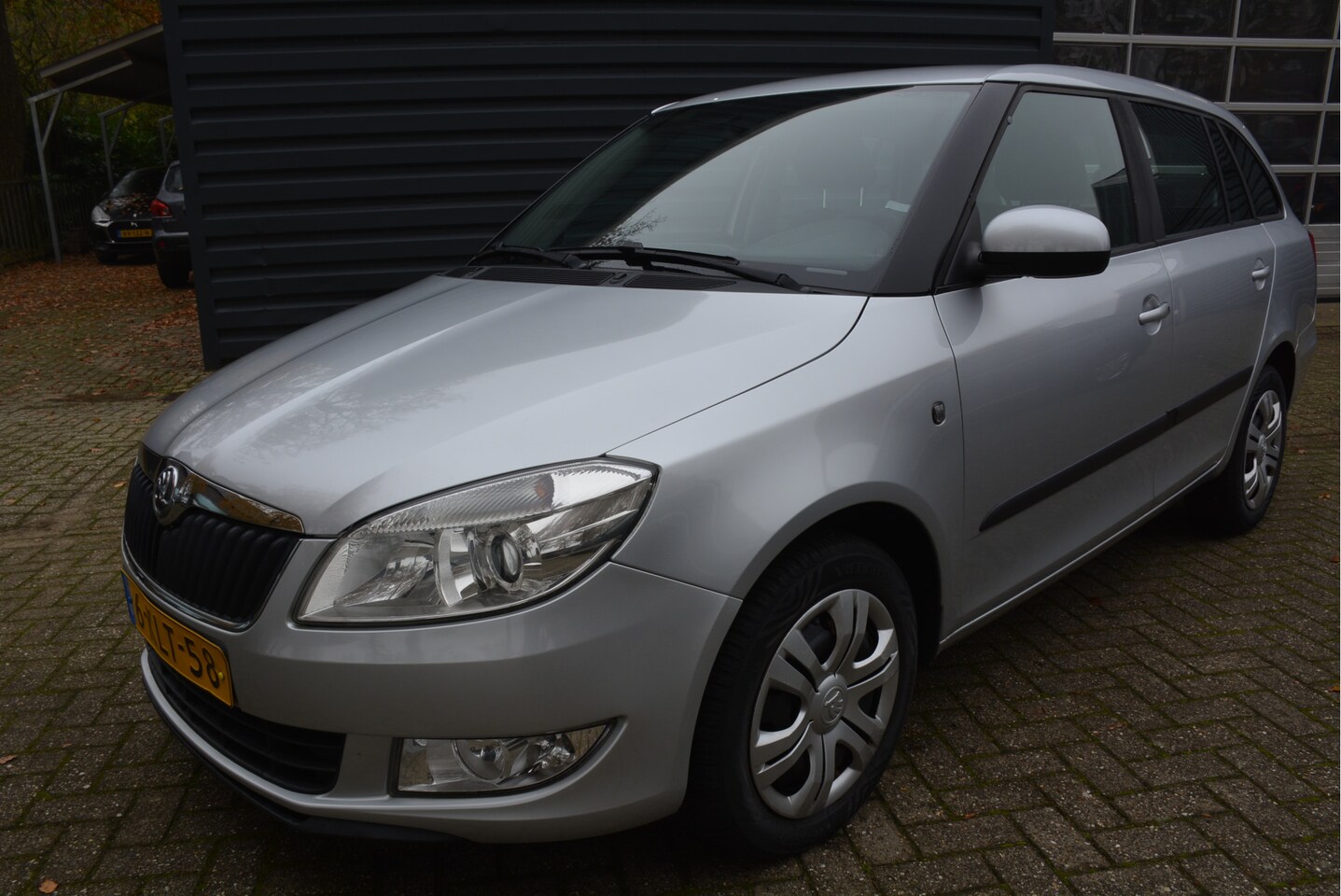 Skoda Fabia Combi - 1.2 TSI Ambition Airco Cruise Control - AutoWereld.nl