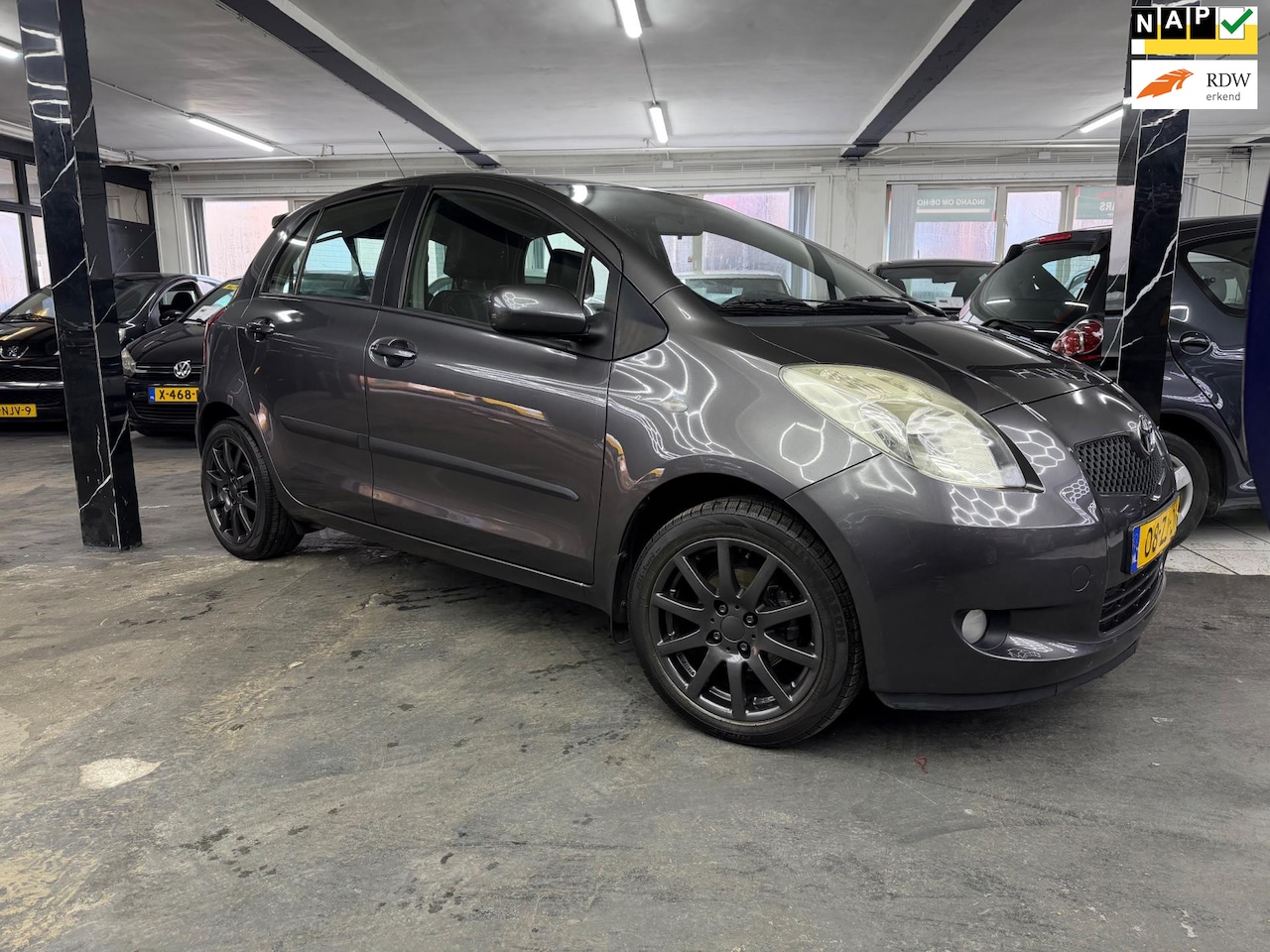 Toyota Yaris - 1.3 VVTi Sol MMT Automaat | Airco - AutoWereld.nl