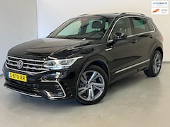 Volkswagen Tiguan - 1.5 TSI R-Line / Pano / BTW / Memory / Trekhaak