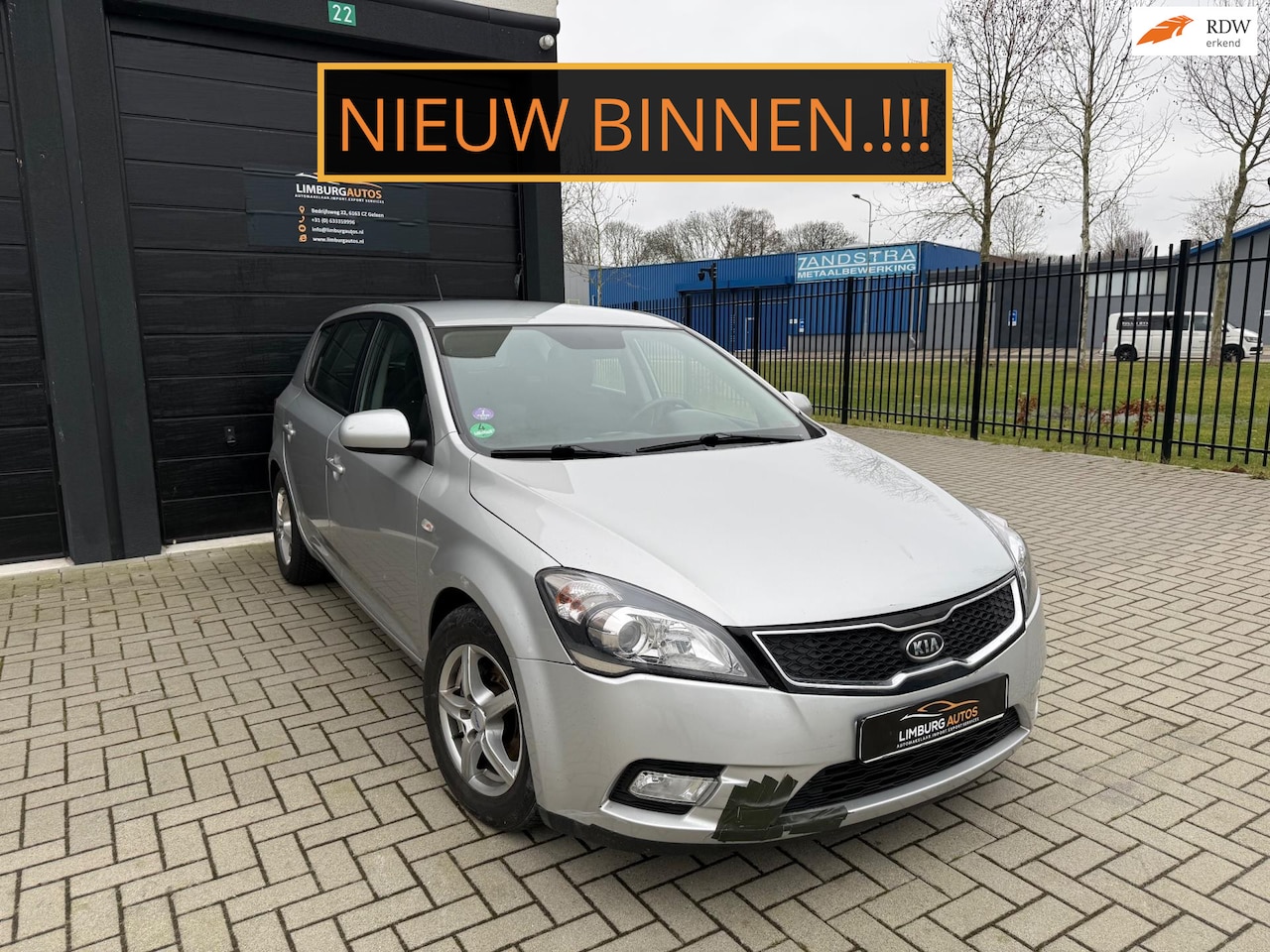 Kia Cee'd - 1.4 CVVT Navigator Plus Pack Airco Facelift Camera - AutoWereld.nl