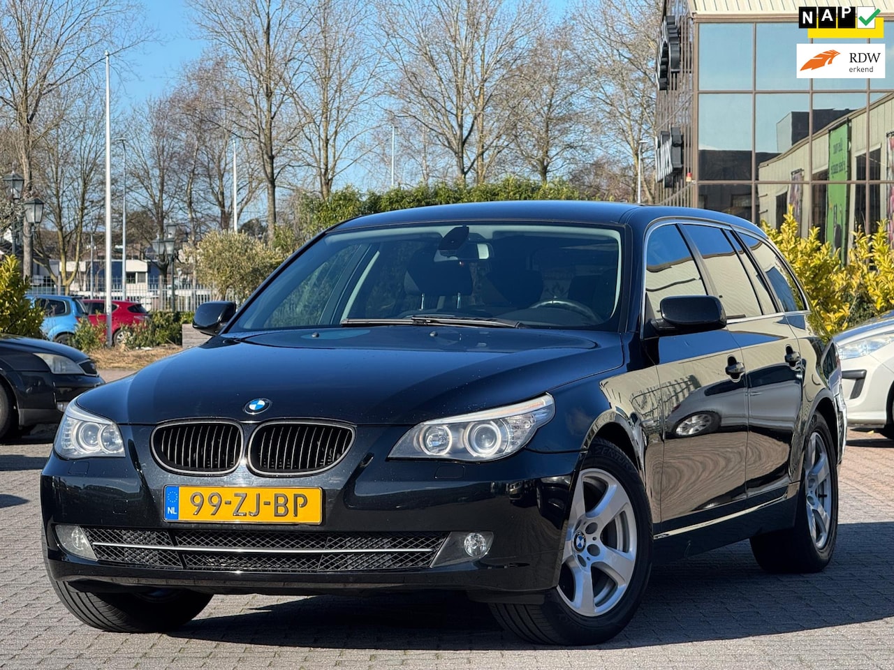 BMW 5-serie Touring - 520d High Executive | Automaat | Climate control | Groot scherm | Elektrische stoelen | Tr - AutoWereld.nl