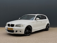 BMW 1-serie - 116i High Executive, Schuif/Dak, M-Performance, Sport/Seats, Black/optiek, Cruise/Control,