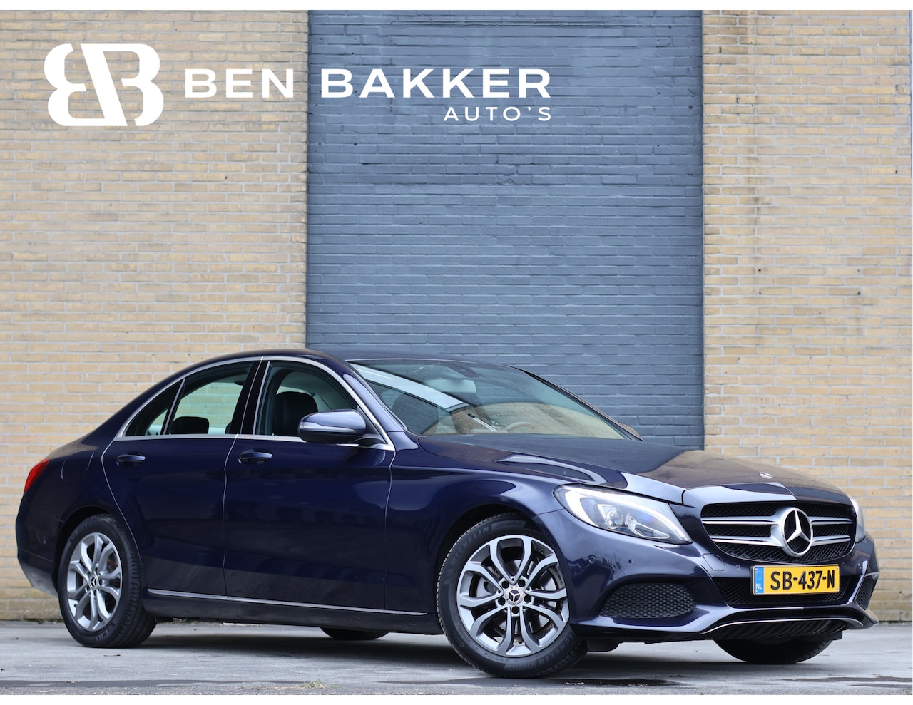 Mercedes-Benz C-klasse - 180 Premium Plus Automaat | Org. NL | Navi | Camera | Stoelverwarming | - AutoWereld.nl