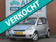 Daihatsu Sirion 2 - 1.0-12V Premium, Airco, Rijklaar, APK 11-26