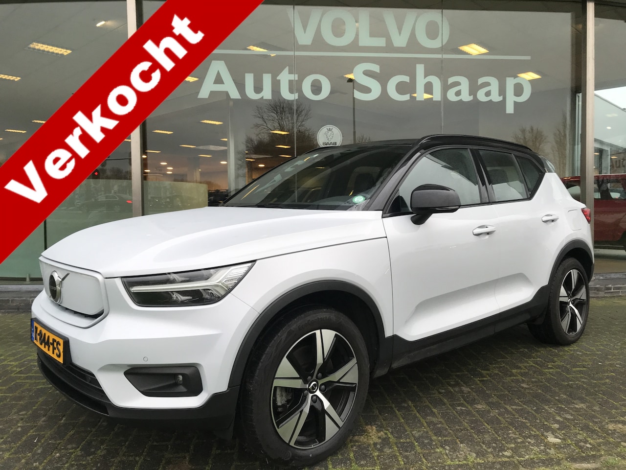 Volvo XC40 - Recharge P8 AWD R-Design | Rijklaar incl 12 mnd Bovag | SoH 92% Camera LED Keyless entry B - AutoWereld.nl