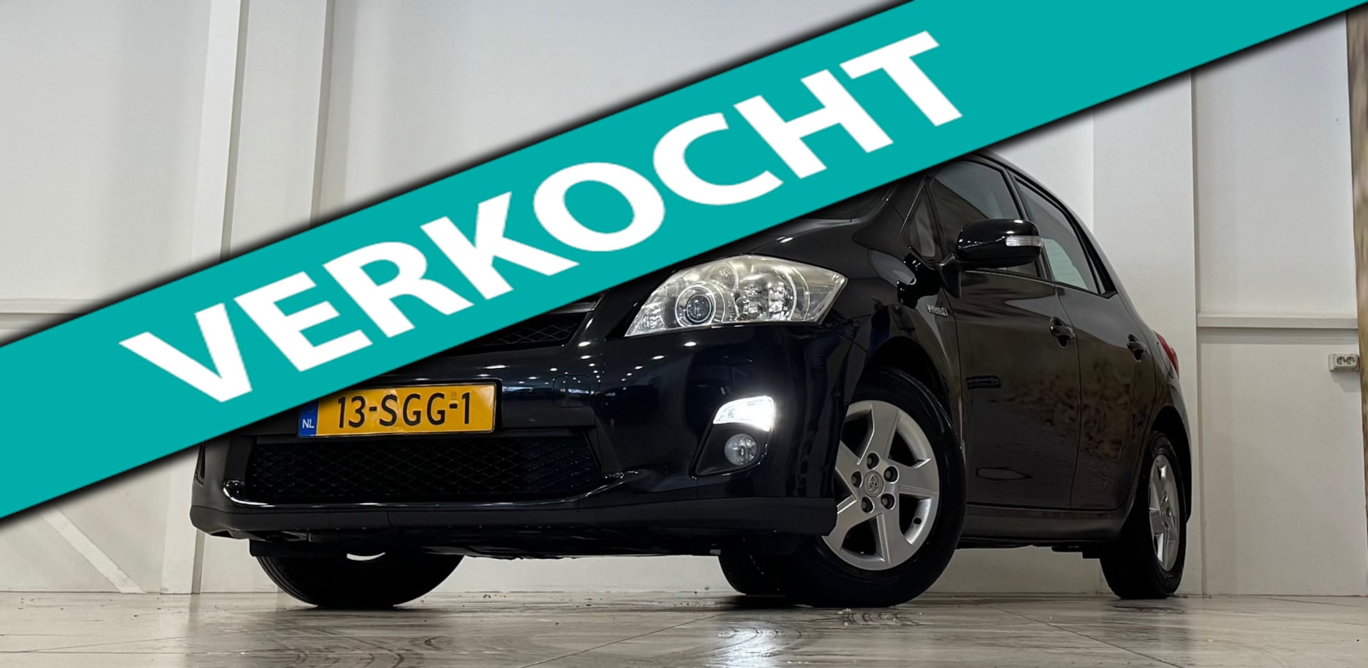 Toyota Auris - 1.8 Full Hybrid Aspiration 3e eigenaar Cruise Control - AutoWereld.nl