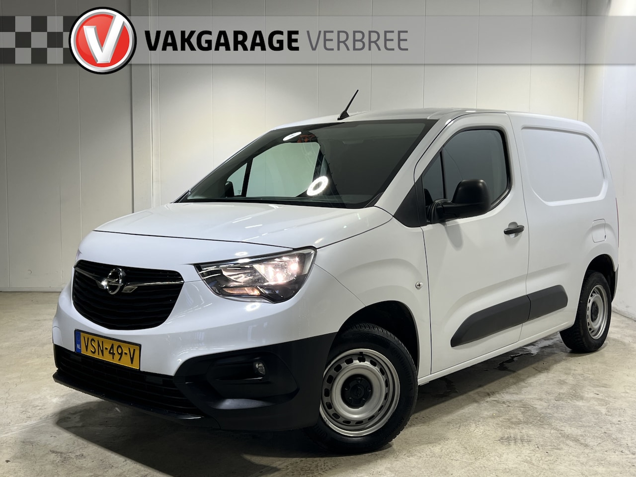 Opel Combo - 1.5D L1H1 Standaard Trekhaak | Airco | Cruise Control - AutoWereld.nl