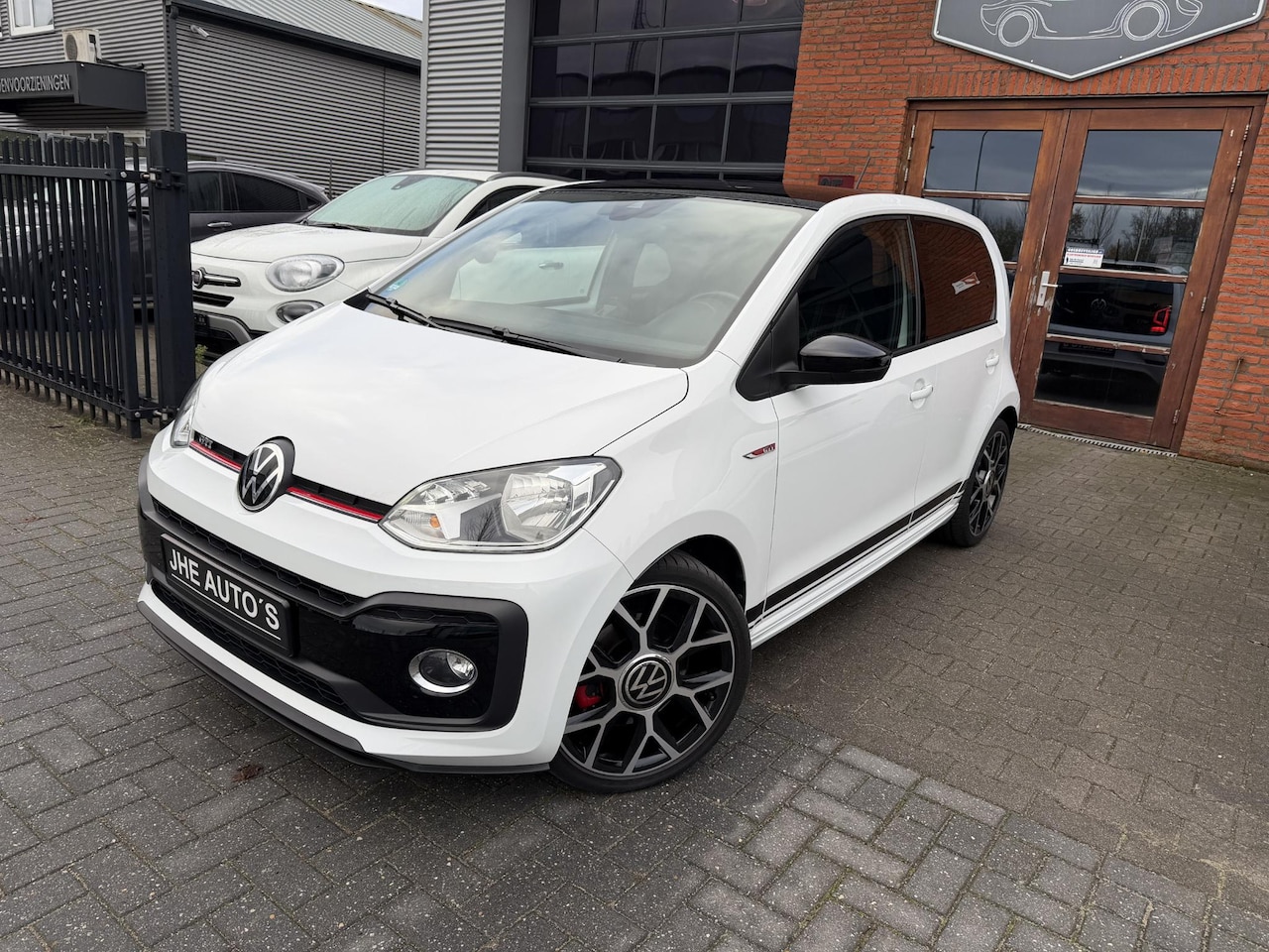 Volkswagen Up! - 1.0 TSI GTI | 116 PK | Dealer onderhouden | VOL | - AutoWereld.nl