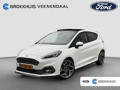 Ford Fiesta - 1.5 EcoBoost ST-3 | Orig. NL | Pano | Winterpack | B&O | Recaro | | Achteruitrijcamera | A