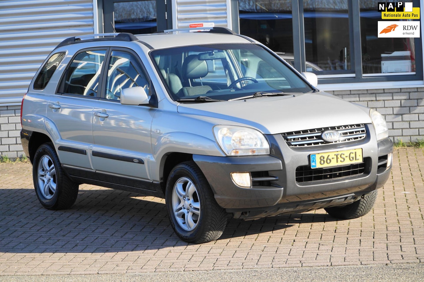 Kia Sportage - 2.0 CVVT X-ecutive NETTE AUTO - AutoWereld.nl