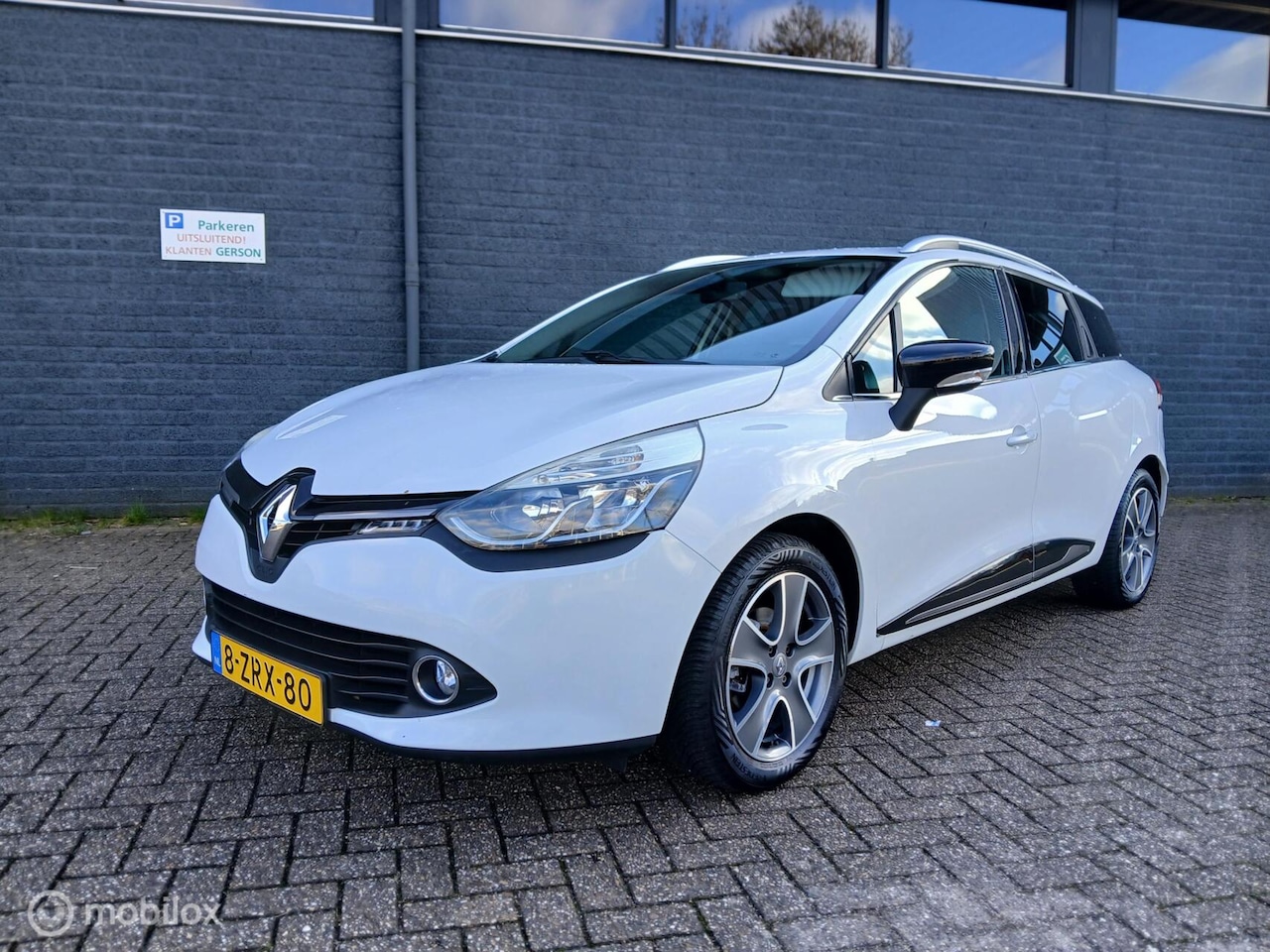 Renault Clio Estate - 0.9 TCe Night&Day/Nieuwe ketting - AutoWereld.nl
