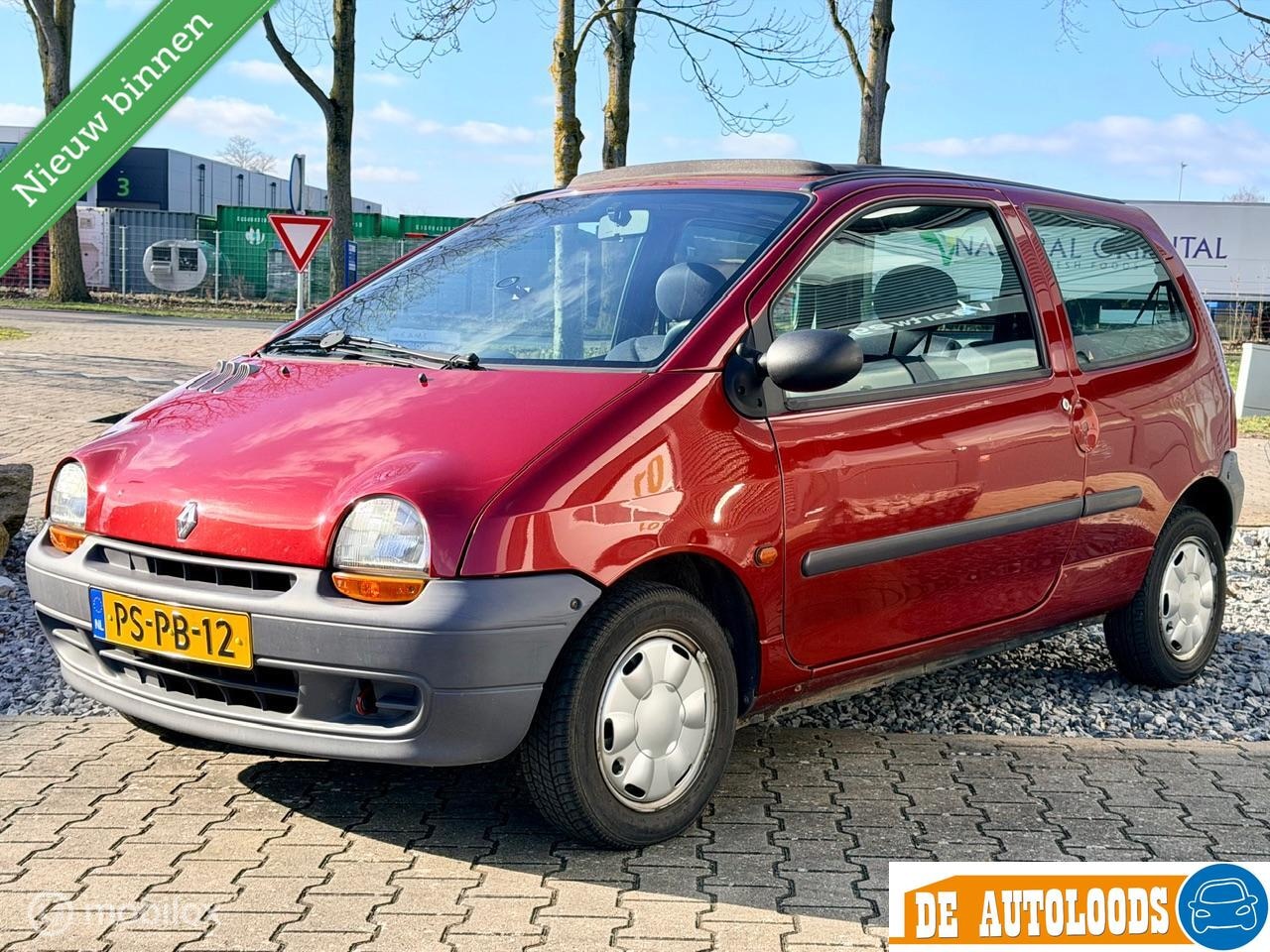 Renault Twingo - 1.2 Easy Open Dak Apk 5-'26 NAP Lage KM Stand - AutoWereld.nl