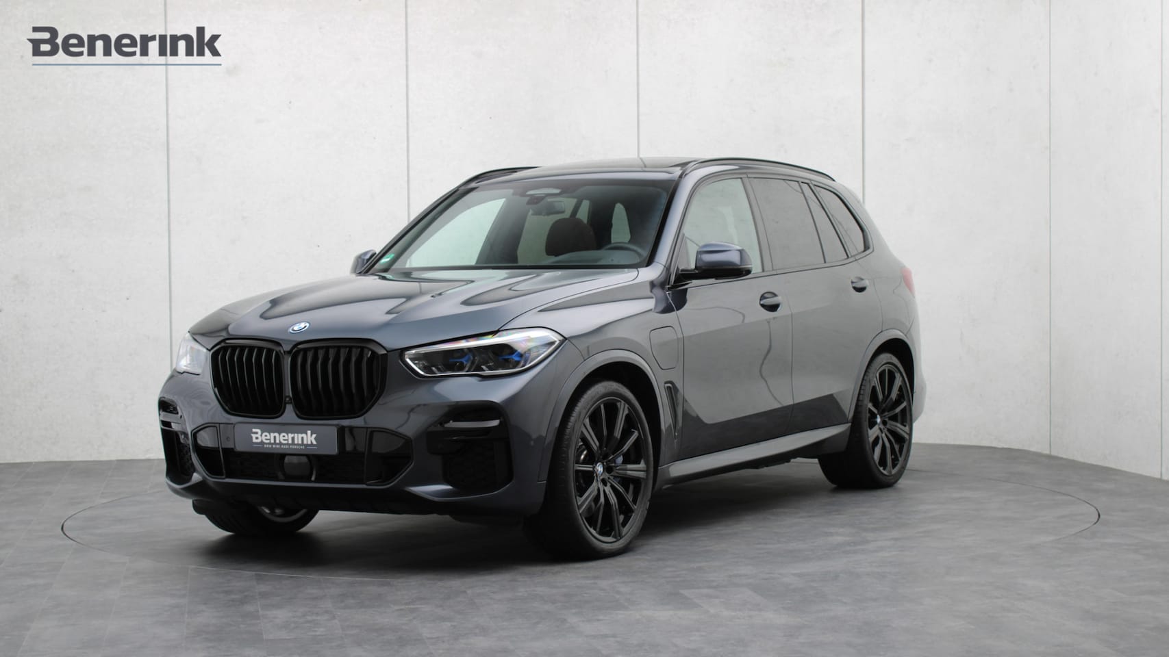 BMW X5 - xDrive45e High Executive M-Sport | Laserlight | Head-up | Panoramadak | Trekhaak | Driving - AutoWereld.nl