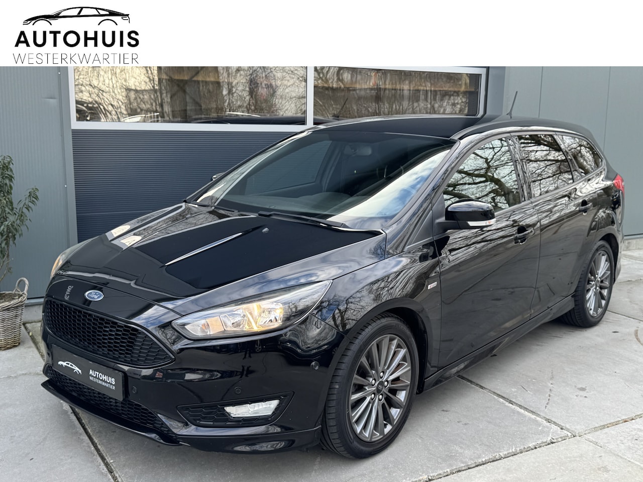 Ford Focus Wagon - 1.5 150pk H6 ST-Line Navigatie Stoel en Stuurverwarming Trekhaak - AutoWereld.nl