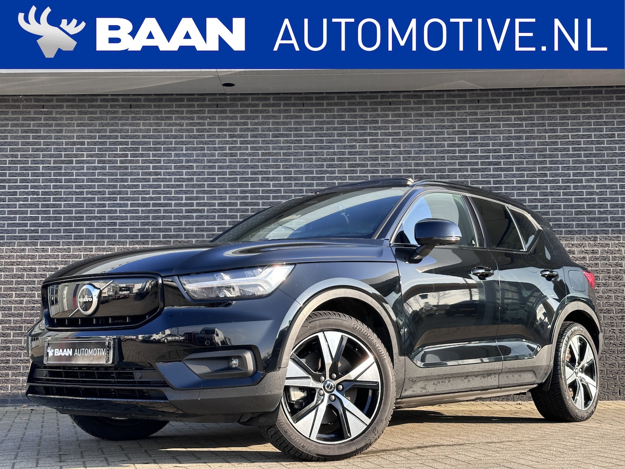 Volvo XC40 - Recharge P8 AWD R-Design | Panoramadak | 360 Camera | Navigatie - AutoWereld.nl