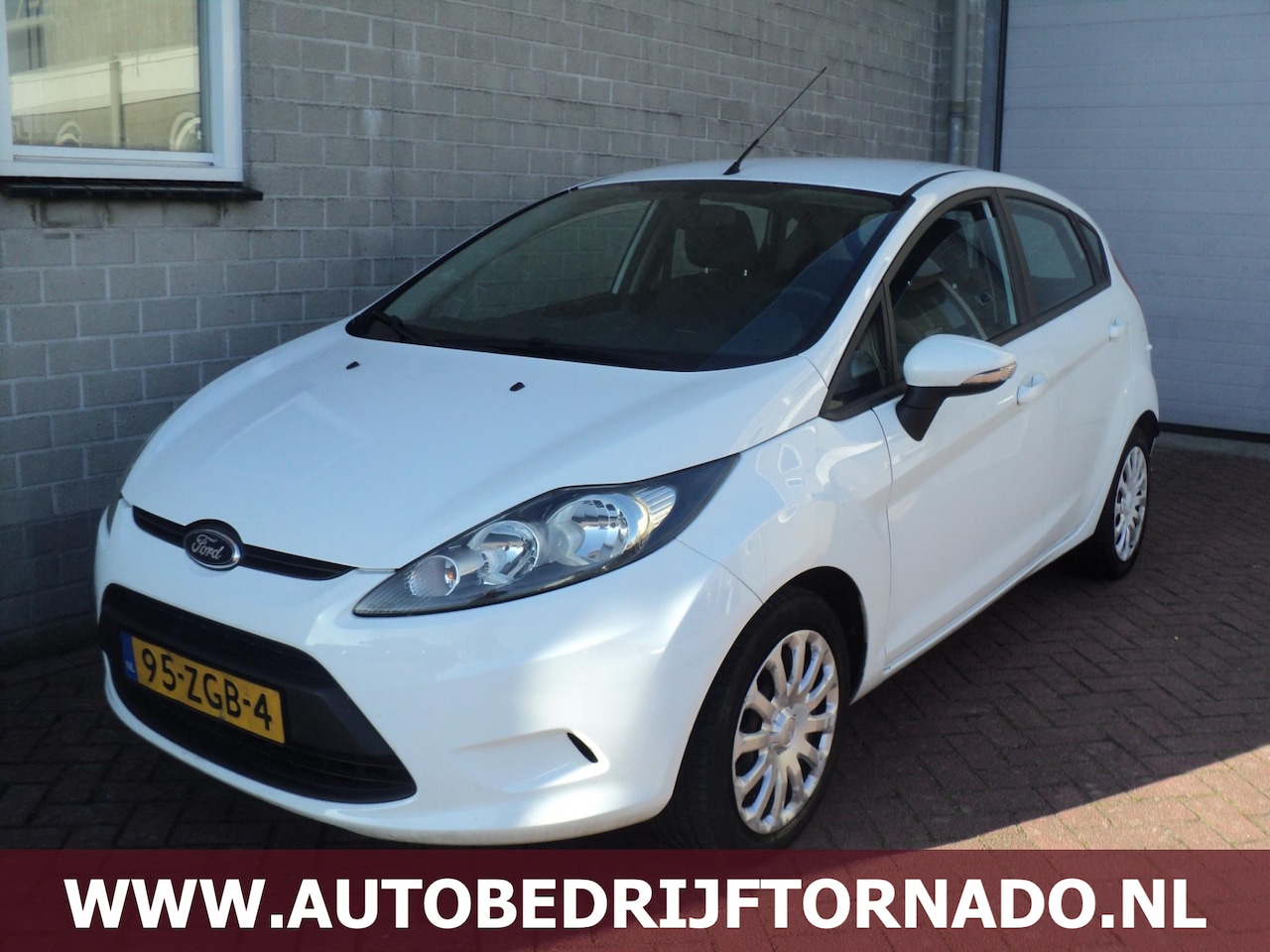 Ford Fiesta - 1.25 Champion 5drs airco bj2012 - AutoWereld.nl