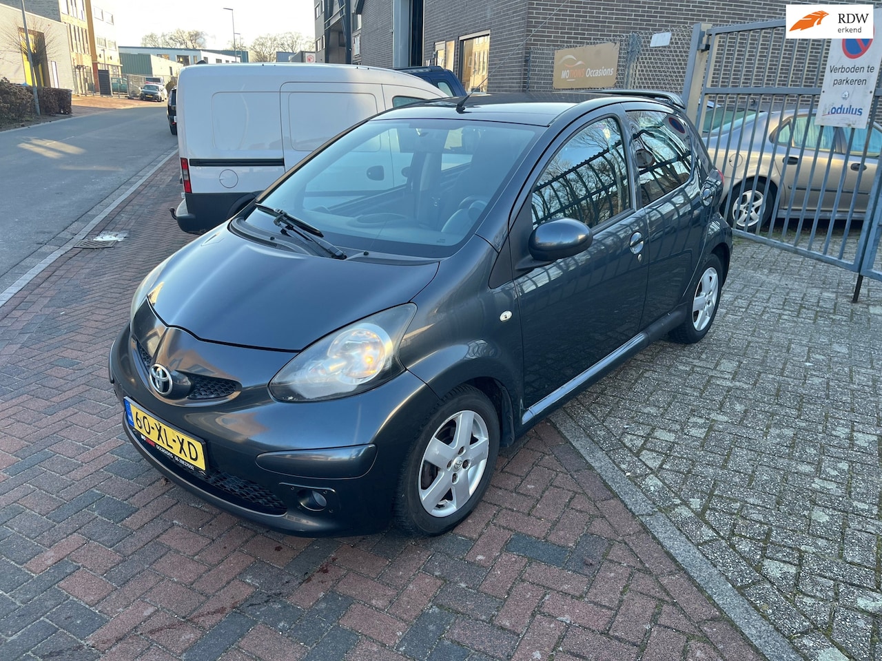 Toyota Aygo - 1.0-12V Sport! Airco! Dealer onderhouden! - AutoWereld.nl