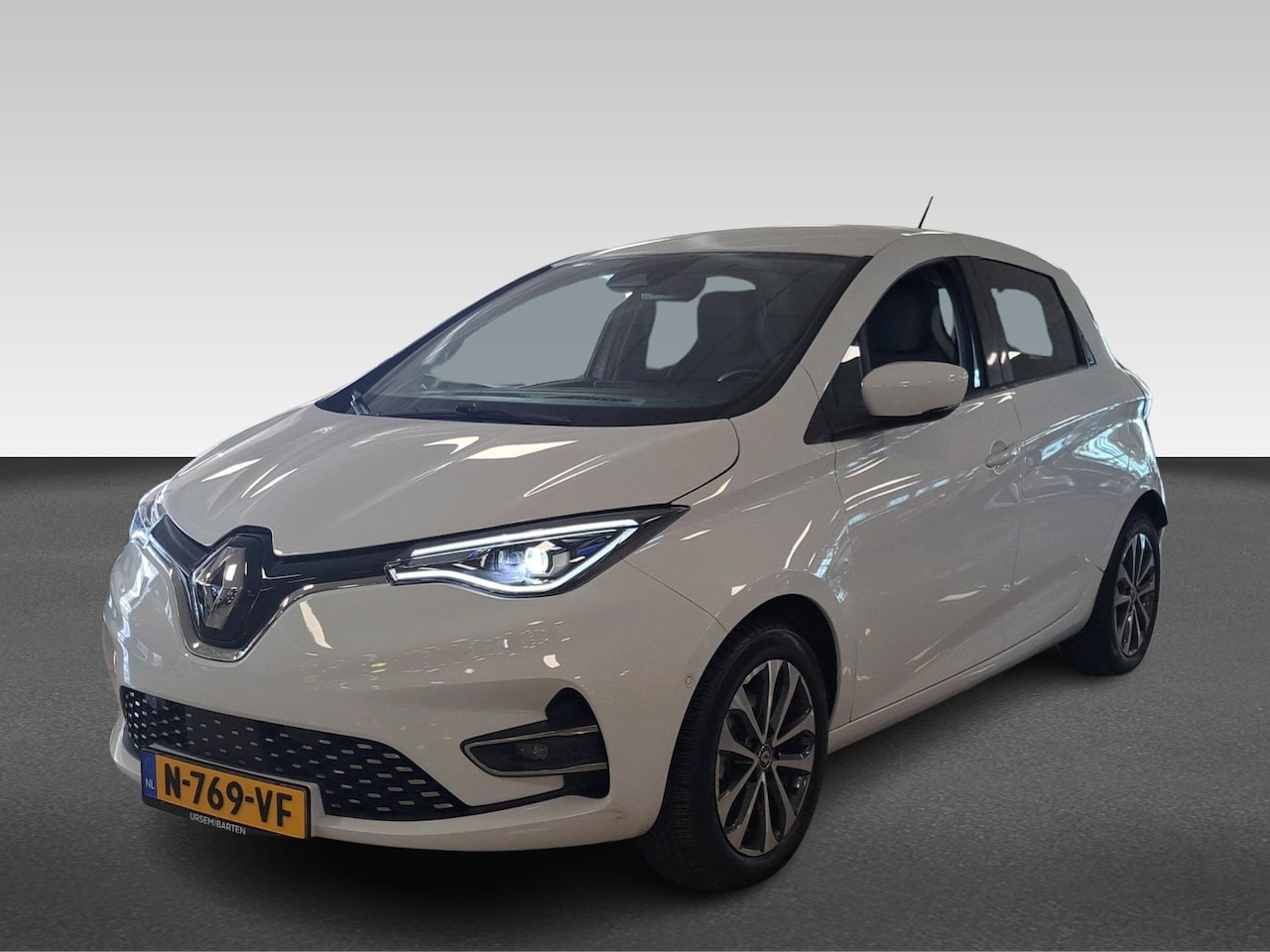 Renault Zoe - R135 Intens 52 kWh Incl. Achteruitrijcamera | Apple Carplay/Android Auto | warmtepomp - AutoWereld.nl