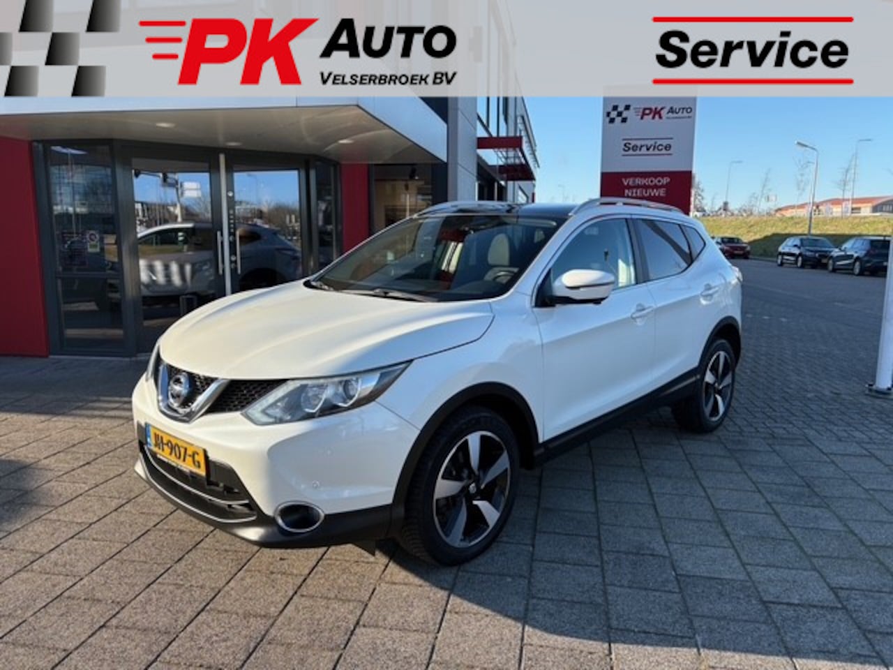 Nissan Qashqai - 1.2 N-Connecta | Navi | 360 Camera | Trekhaak | 99.242 km Dealeronderhouden - AutoWereld.nl